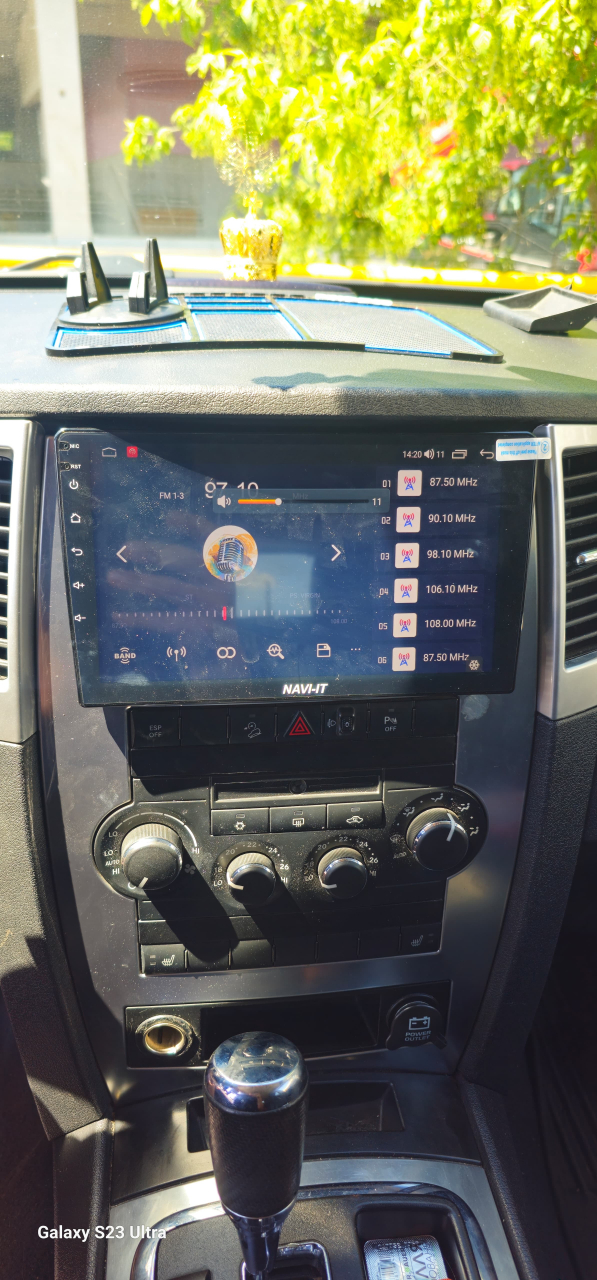 Navigatie dedicata JEEP Grand Cherokee 2004-2007, 12GB RAM 256/512GB ROM, Android 13, Rezolutie 2K, Display QLED 9", DSP, Carplay&Android Auto, SIM 4G, Ventilator Activ, Suport Camere 360 [7]