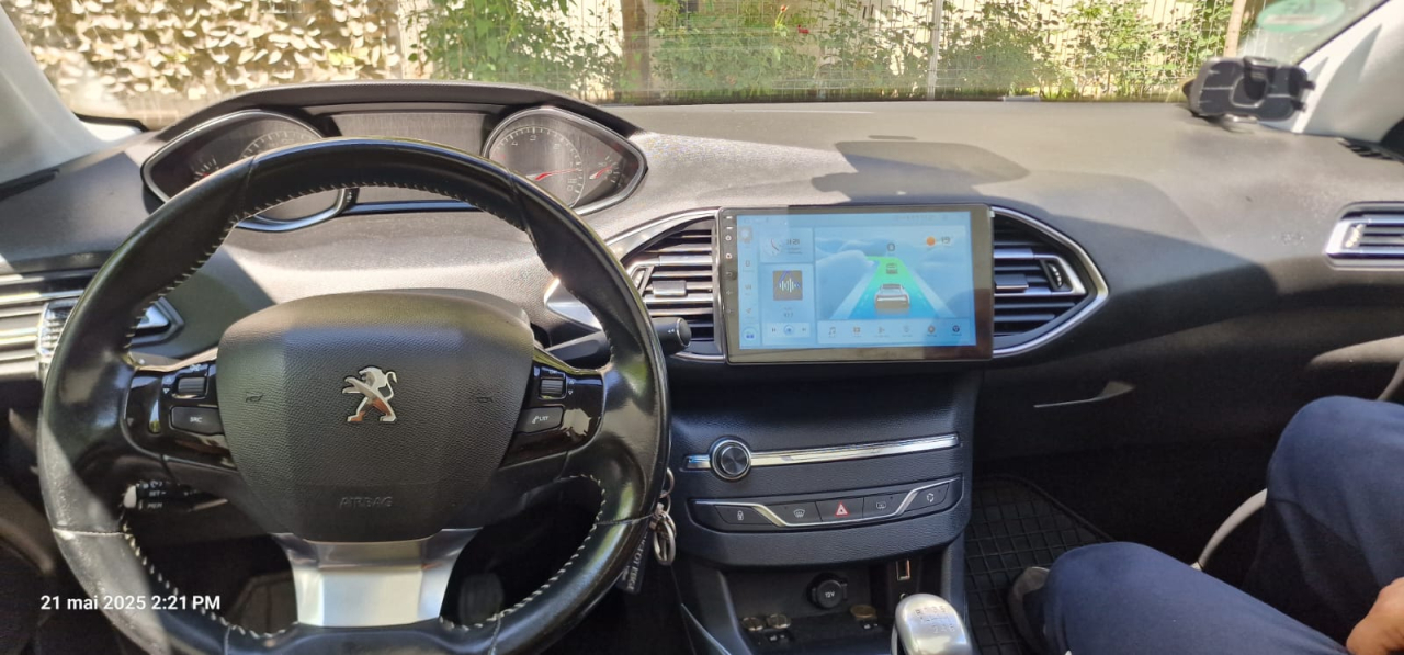 Navigatie dedicata Peugeot 308 2013-2017, 4GB RAM 64GB ROM, Octacore, Android 14, Display QLED  9", Carplay&Android Auto, SIM 4G, Ventilator Activ [5]