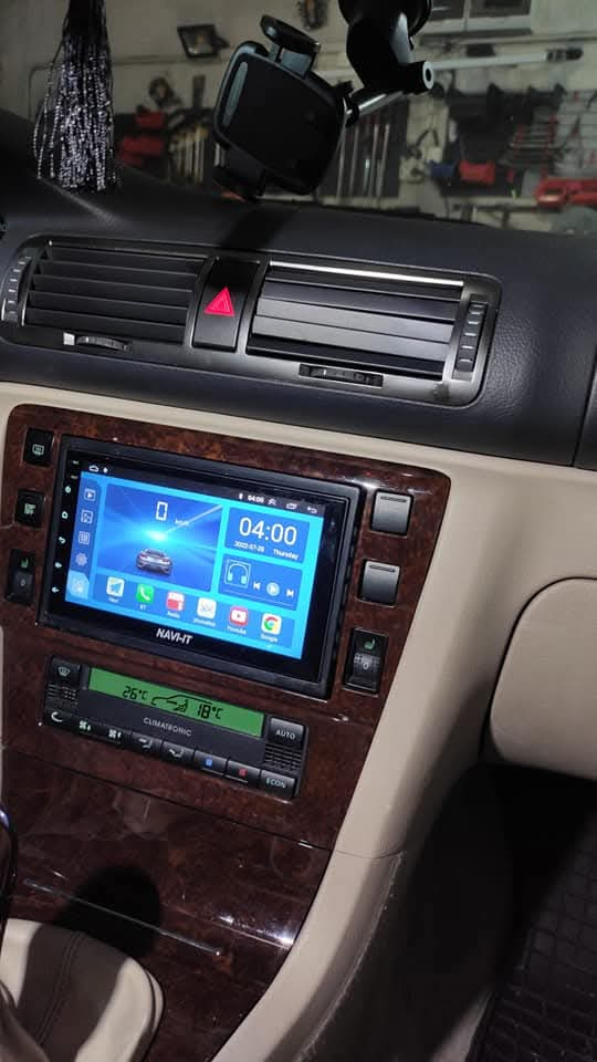 Navigatie GPS 7 inch cu Android 14, 2GB RAM 32 GB ROM, Carplay, Golf, mufare ISO, suporti de prindere Rama 2din, microfon Extern ,camera [4]