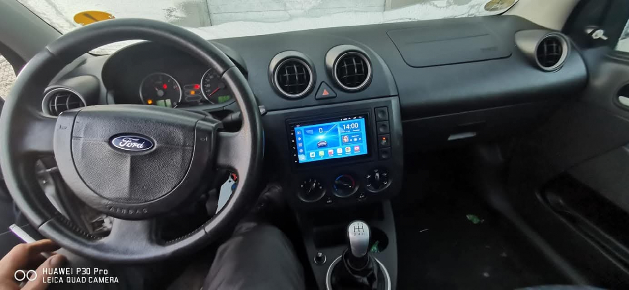 Navigatie GPS 7 inch cu Android 14, 2GB RAM 32 GB ROM, Carplay, Golf, mufare ISO, suporti de prindere Rama 2din, microfon Extern [5]