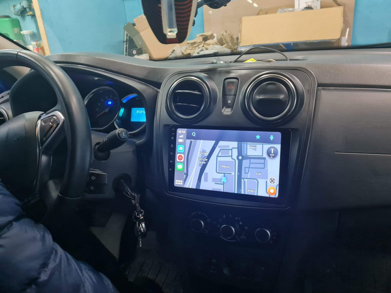 (Resigilata) Navigatie dedicata 2GB RAM 32GB ROM, Dacia Logan 2 2012-2019, Quad Core, Carplay, Ecran FullHD Display 9 Inch, Hotspot, Android 13, Bluetooth, Magazin Play,COMENZI VOLAN - Camera AHD [6]