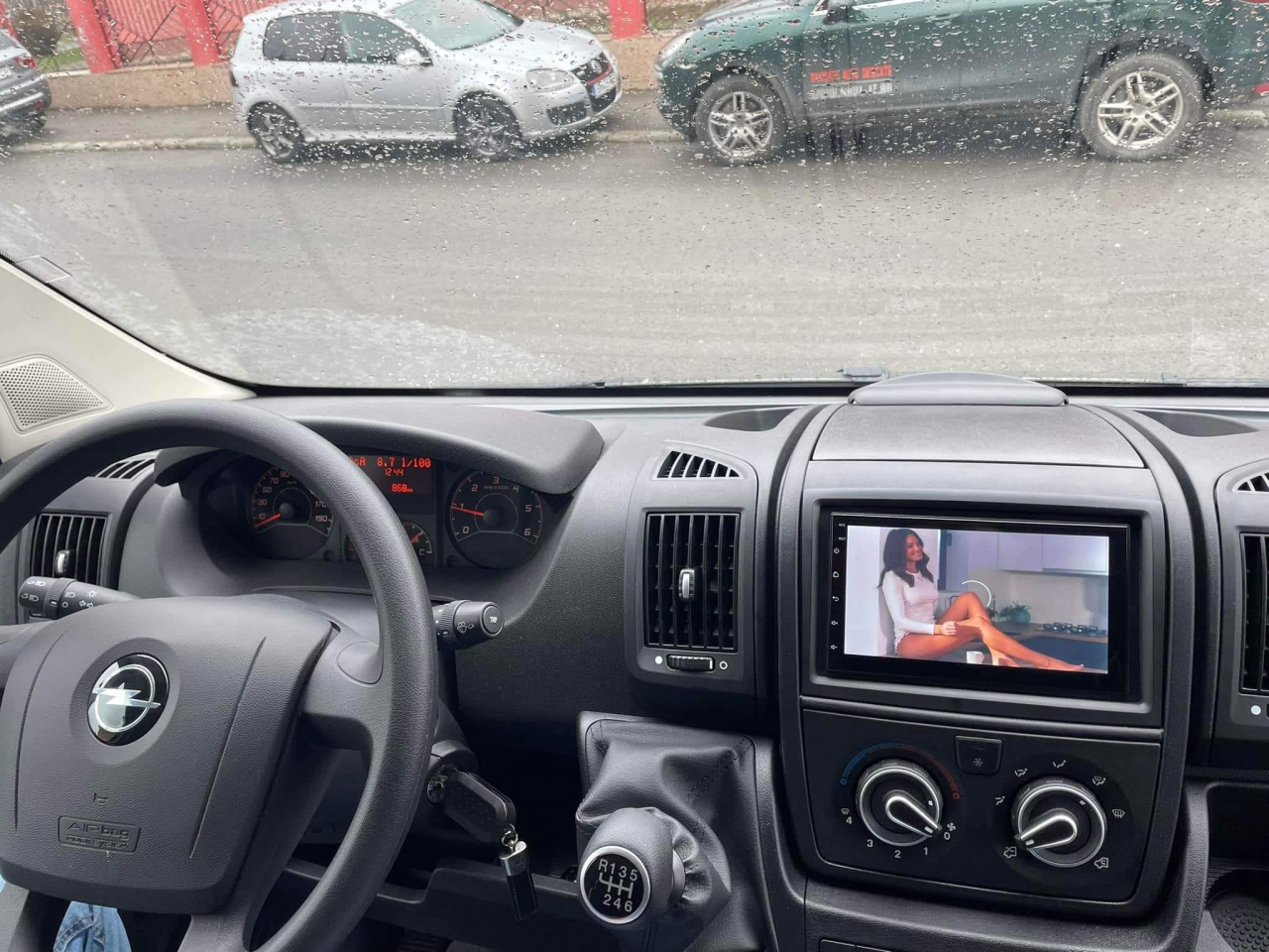 Navigatie dedicata Peugeot Boxer, Fiat Ducado, Movano, 4GB RAM 32GB ROM, Octacore, Android 13, Display QLED 7", DSP, Carplay, Android Auto, Internet, Youtube, Waze, WIFI, Bluetooth [7]