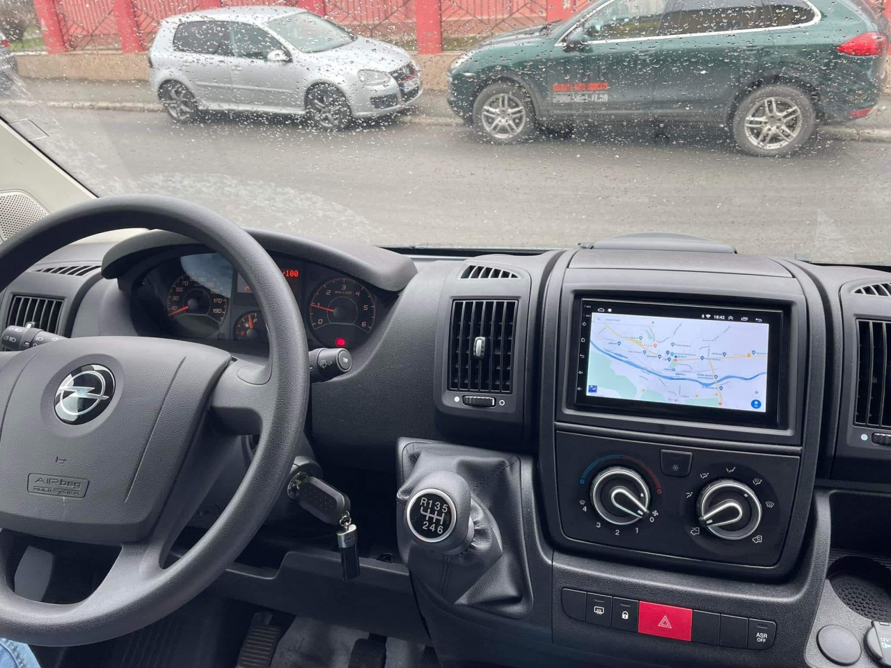 Navigatie dedicata Peugeot Boxer, Fiat Ducado, Movano, 4GB RAM 32GB ROM, Octacore, Android 13, Display QLED 7", DSP, Carplay, Android Auto, Internet, Youtube, Waze, WIFI, Bluetooth [6]