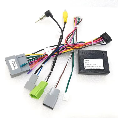 Mufaj Adaptor Smart - Cablaj adaptor conectare navigatie de baza cu navigatie Android pentru gama Suzuki cu camere originale