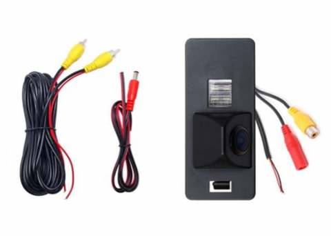 Camere dedicate Volkswagen - Camera marsarier dedicata NAVI-IT compatibila cu Polo V (2009-), Golf Plus (2009-) si Jetta pentru sisteme android, rezolutie 1280*720 AHD, unghi de vizualizare de 170 grade