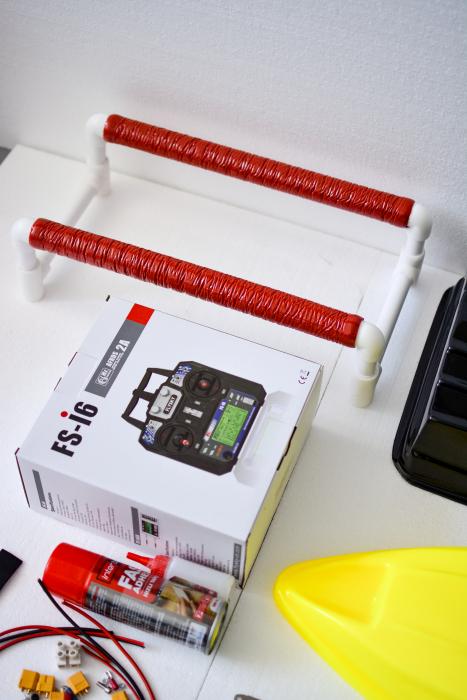 Kit Complet Navomodel DIY – Construiește-ți Propria Barcă de Viteză cu Autonomie Extinsă! [4]