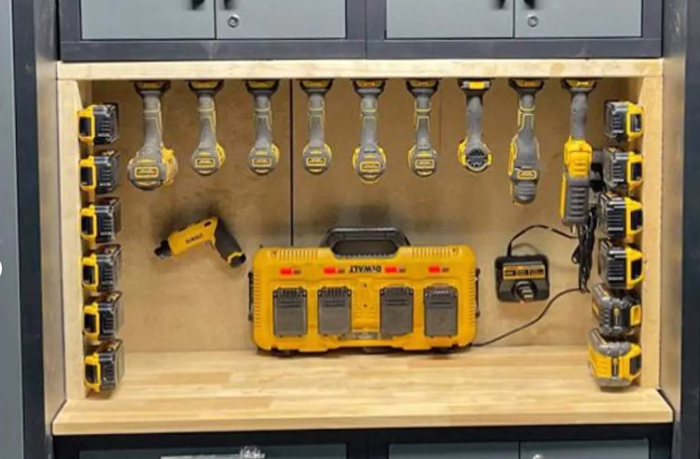 Set 2 Suporturi Scule Compatibile DeWalt 20V Printate 3D [4]