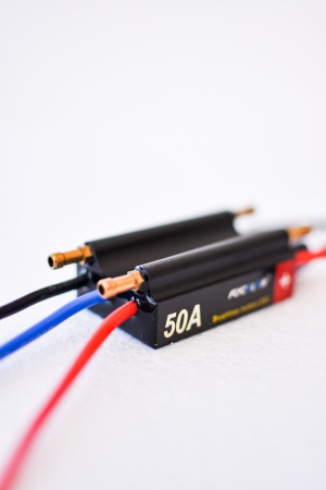 ESC Brushless FlyColor 50A 2-6S LiPo Water Cooling pentru Bărci RC – Performanță și Răcire Eficientă [4]