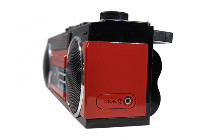 Boombox vintage Trevi Italia Radiocasetofon cu inregistrare pe caseta de la Radio, USB/SD, sau prin microfonul incorporat, 4 benzi radio conectori USB/SD, mufa 3.5mm casti, bluetooth  6.5W  rosu [4]