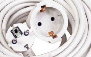 Prelungitor de forta 5 m ideal pentru masini de tuns iarba, aparate sudura,  betoniere,  masini de spalat, calorifere electrice etc,  cu protectie copii,  cablu flexibil cu  3 fire 1.5,  dubla izolare [0]