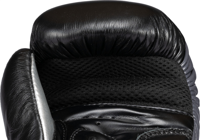 Boxing starter set "Mentor" with mouth guard and hand wraps - 10 oz, black-white [5]