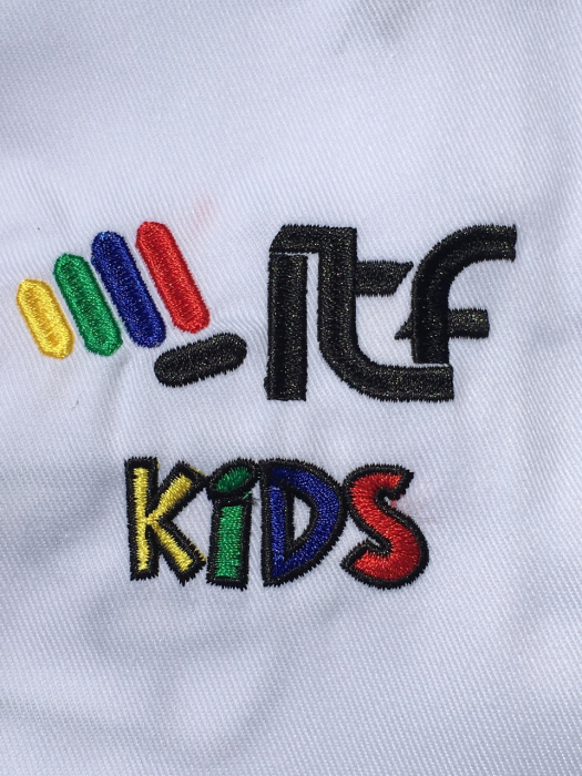 ITF Uniforma KIDS MIGHTYFIST, 120 Cm [8]