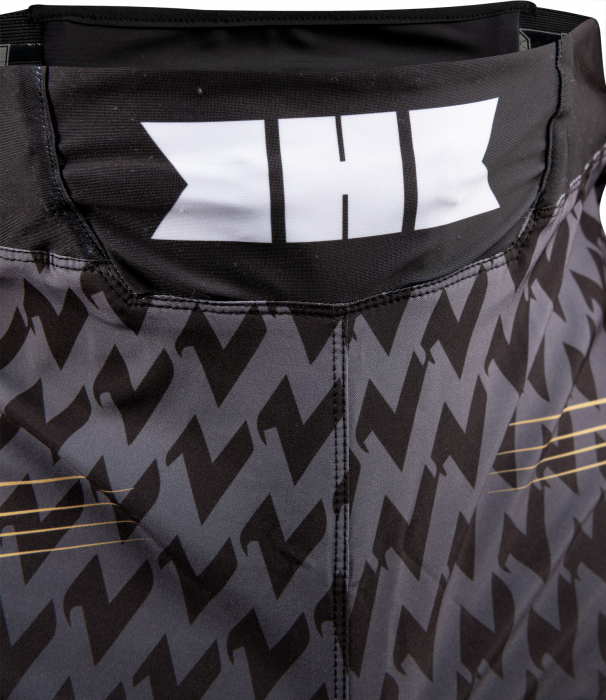 Pantaloni scurti MMA “BRAVE Fight Night” - Negru, Marime XL [7]