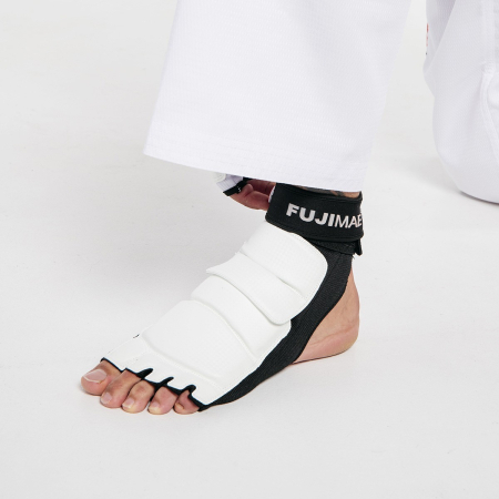 Protections and Accessories - Advantage Taekwondo Foot Protectors. L