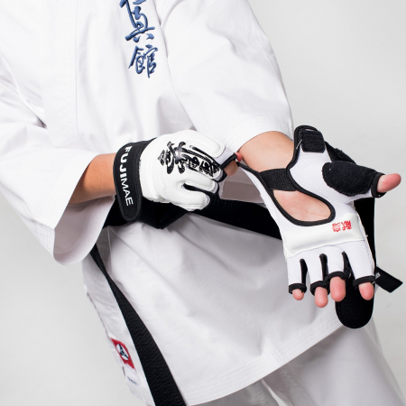 Manusi lupta Kenshin Kyokushin, M [4]