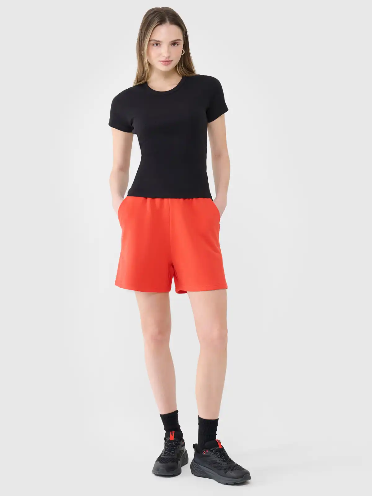 Pantaloni scurti dama 4F, rosu, XS [1]