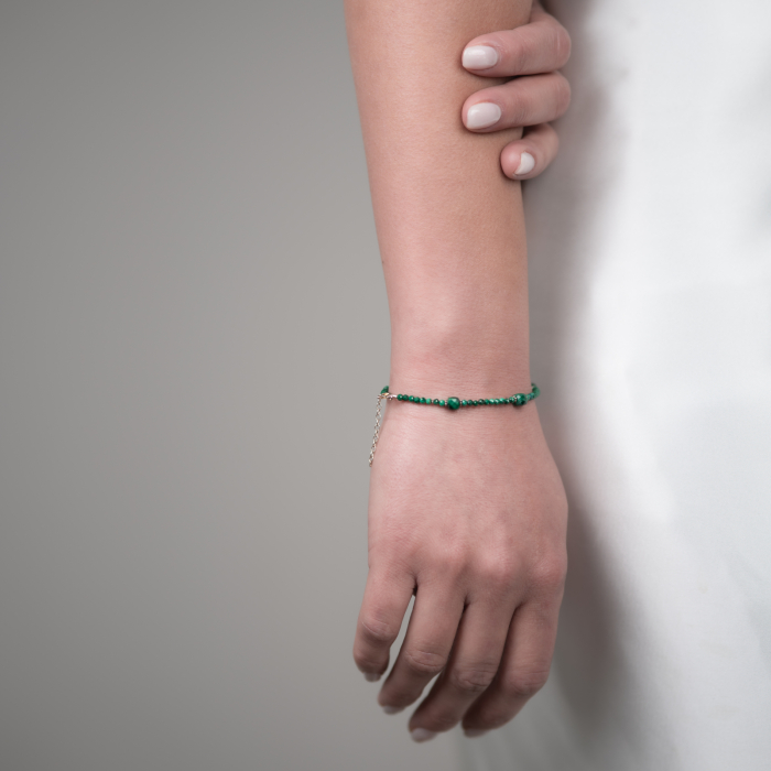 Bratara argint pietre semipretioase microfatetate malachit 2 mm si cuburi de 4 mm lungime 17-21 cm [3]