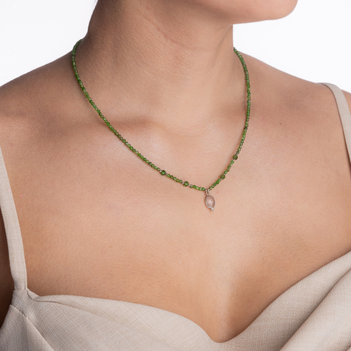 Colier argint pietre semipretioase microfatetate cromdiopsid  2 mm  si accesoriu din cuart roz lungime 42 cm [3]