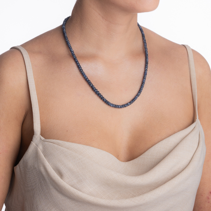 Colier argint pietre semipretioase safir albastru discuri microfatetate de la 4 la 6 mm lungime 50 cm [4]