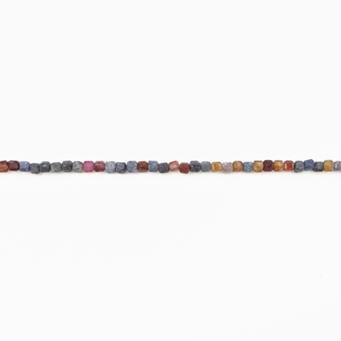 Colier argint pietre semipretioase safir albastru si rubin cubulete de 2 mm  lungime 40 cm [2]