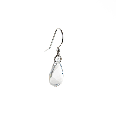 Teardrop shaped clear white crystal earring [1]