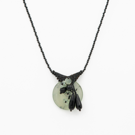 Coliere dama - Colier argint pietre semipretioase spinel microfatetat 2,5 mm pandantiv din prehnit lungime 49 cm