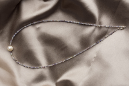 Labradorite semi-precious stone coated with cultured pearl necklace [1]