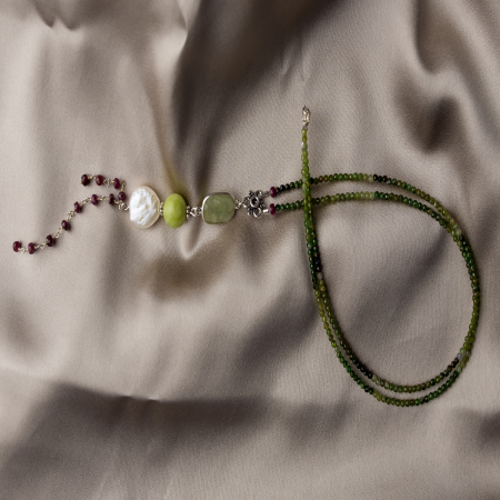 Necklaces and pendants - Green Tourmaline, green Sapphire, Jasper, Ruby ​​disc semi-precious stones with cultured pearl necklace