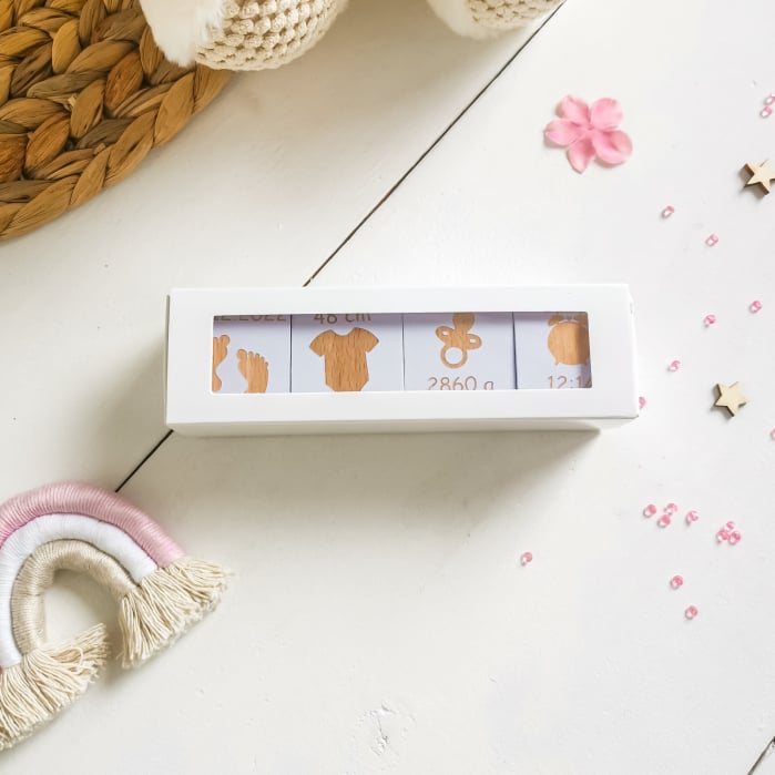 Decoratiuni din lemn - set 4 cuburi cu detaliile de la nastere [14]