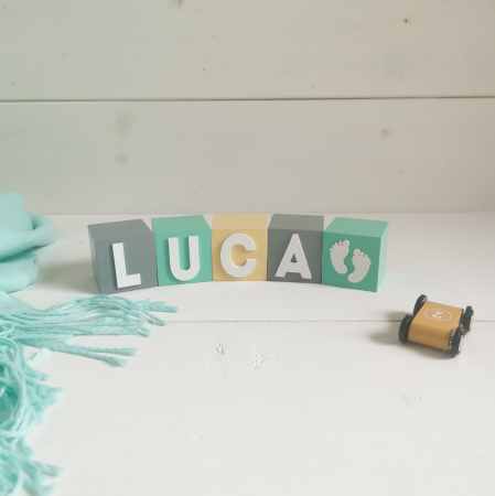 Cub din lemn personalizat cu nume format din litere mari [5]
