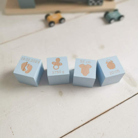 Decoratiuni din lemn - set 4 cuburi cu detaliile de la nastere [4]