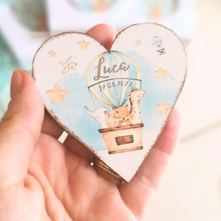 Marturii - Hot Air Balloon - Marturii botez - Inima lemn personalizata cu magnet