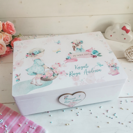 Botez - Little Girl - Cutie personalizata pentru amintiri sau trusoul de botez