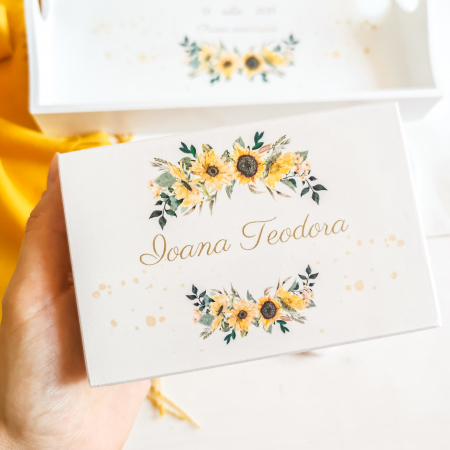 Colectii Prima Aniversare - Set 1 an personalizat Floarea Soarelui - tava mot, cutiuta mot, perie si oglinda