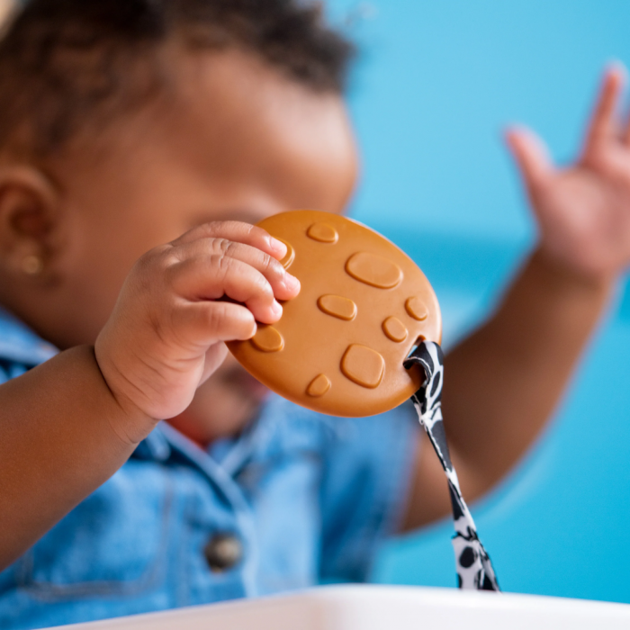 Bright Starts - Jucarie de dentitie 2 in 1 cu zornaitoare Cookies & Teethe [7]