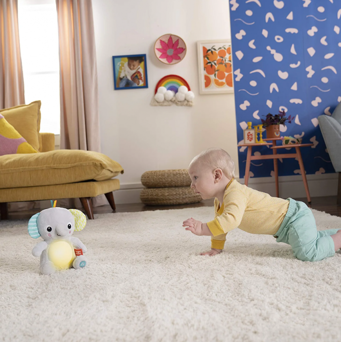 Bright Starts - Jucarie interactiva Hug a Bye Baby Elephant [5]