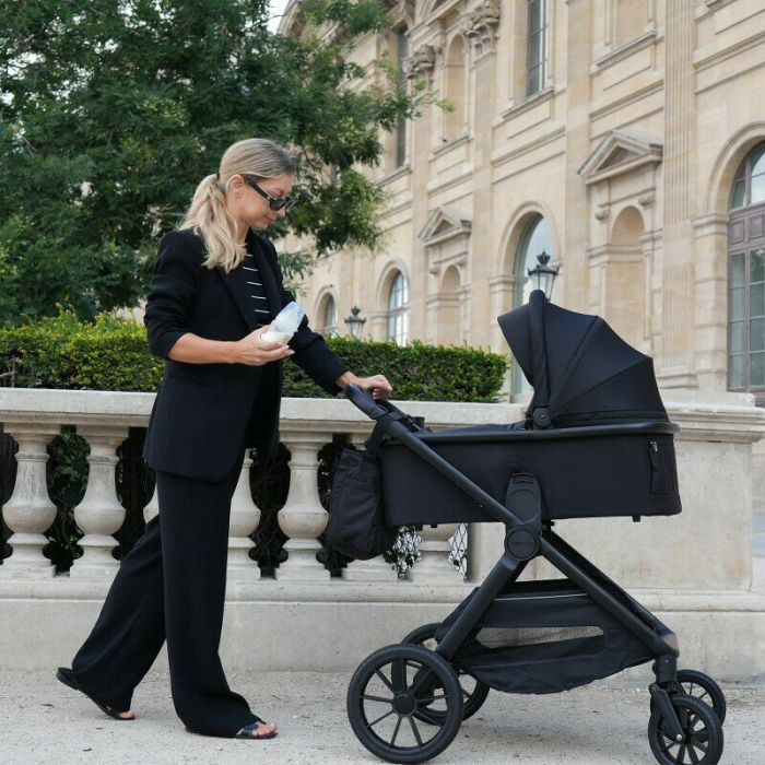 Carucior 2 in 1, Lionelo, Layla, Pana la 22 kg, Cadru aluminiu, Cu landou intarit si salteluta din spuma AirDots, Reversibil, Cu ventilatie 3D, Cu accesorii, EN1888-1, EN1888-2, EN1466, Negru [51]