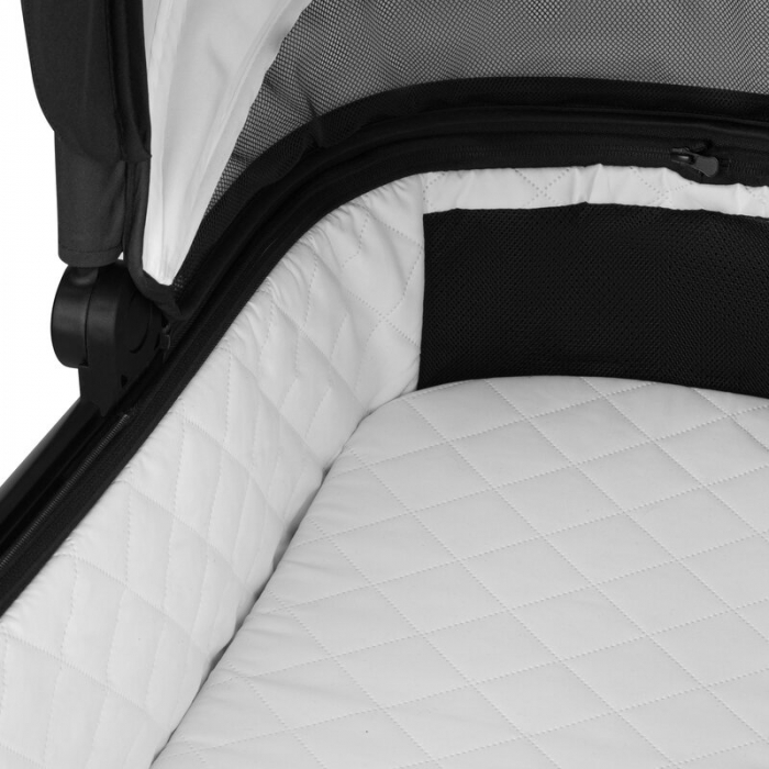 Carucior 2 in 1, Lionelo, Layla, Pana la 22 kg, Cadru aluminiu, Cu landou intarit si salteluta din spuma AirDots, Reversibil, Cu ventilatie 3D, Cu accesorii, EN1888-1, EN1888-2, EN1466, Negru [30]