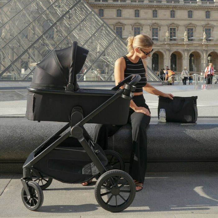 Carucior 2 in 1, Lionelo, Layla, Pana la 22 kg, Cadru aluminiu, Cu landou intarit si salteluta din spuma AirDots, Reversibil, Cu ventilatie 3D, Cu accesorii, EN1888-1, EN1888-2, EN1466, Verde [49]