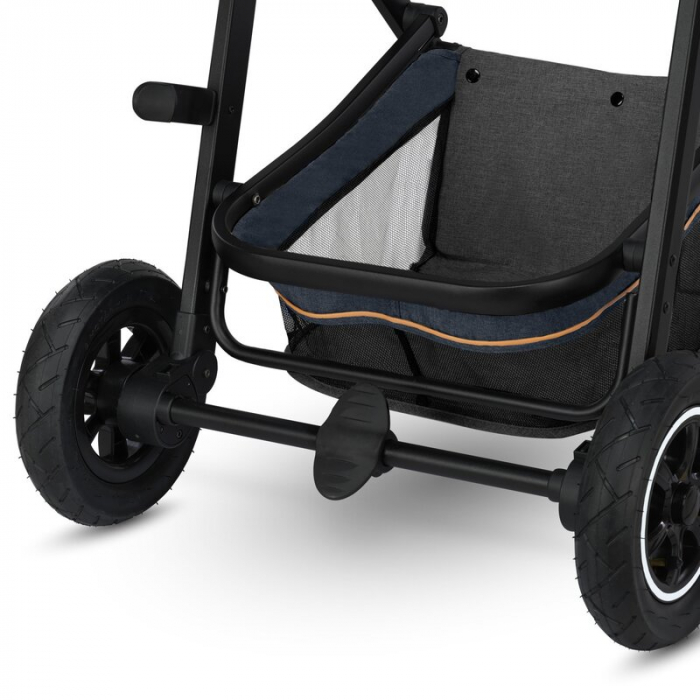 Carucior 3 in 1, Lionelo, Amber, Cadru aluminiu, Cu landou intarit si salteluta moale, Cu scoica auto testata ADAC, Reversibil, Cu accesorii, Geanta parinti, Pana la 22 kg, EN1888-1 EN1888-2 EN1466 EC [24]