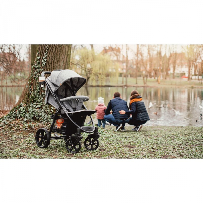 Carucior sport, Lionelo, Annet Plus, De la nastere, Cu accesorii si capotina XXL reglabila, 0 - 22 Kg, Conform cu standardele europene de securitate EN1888-1 si EN1888-2, Negru [21]