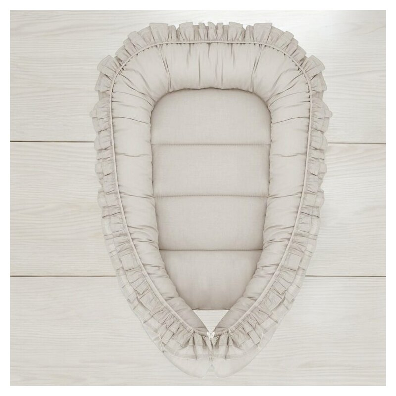 Cosulet bebelus, MimiNu, Pentru dormit, Baby Nest 55 x 75 cm, Cu Volanase, Husa 100% bumbac, Din bumbac certificat Oeko Tex Standard 100, Colectia Royal, Beige [2]