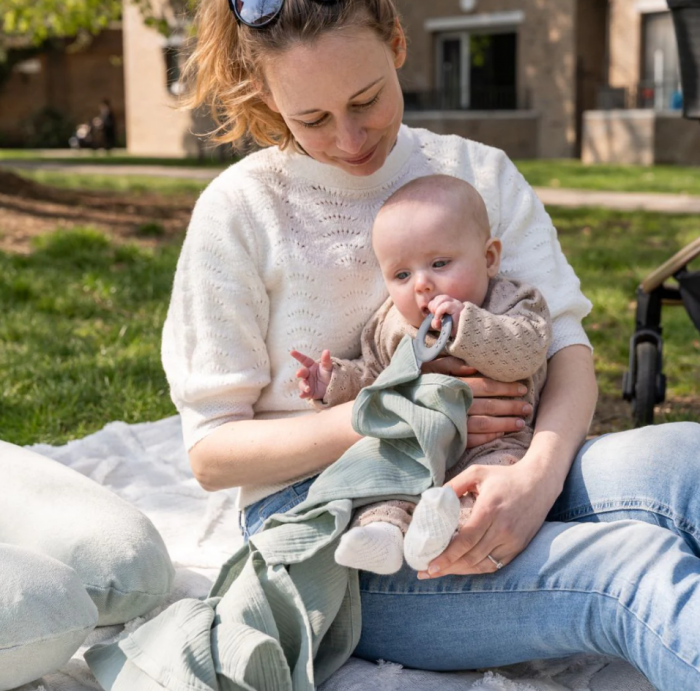 Doomoo - Esarfa pentru alaptat multifunctionala din bumbac organic Mom’n Play Green [3]