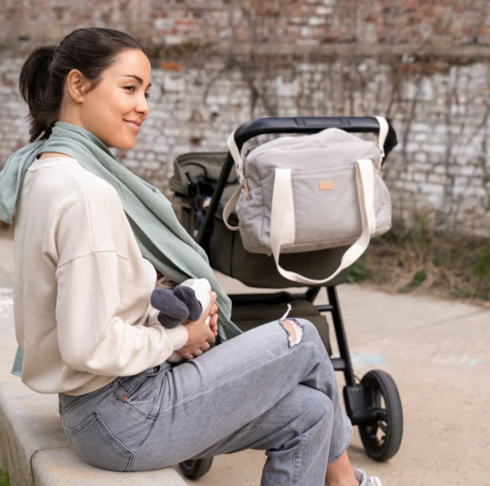 Doomoo - Esarfa pentru alaptat multifunctionala din bumbac organic Mom’n Play Green [2]
