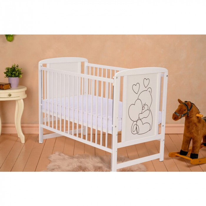 Patut din lemn, 120x60 cm, Cu laterala culisanta, Din lemn de pin si mdf, Stabil si rezistent, Inaltime saltea reglabila pe 3 nivele, Laterala cu 3 bete detasabile, EN716-1, EN716-2, Alb, Qmini, Timmi [8]