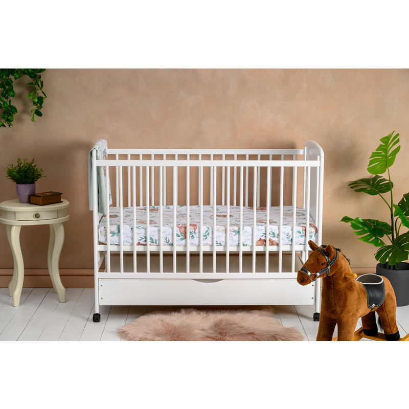 Patut din lemn bebe, 120x60 cm, Cu sertar, Din lemn de pin si mdf, Stabil si rezistent, Inaltime saltea reglabila pe 3 nivele, Laterala cu 3 bete detasabile, EN716-1, EN716-2, Alb, Qmini, Timmi Elepha [2]