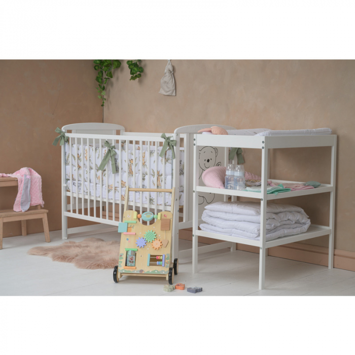 Patut din lemn bebe, 120x60 cm, Din lemn de pin si mdf, Stabil si rezistent, Inaltime saltea reglabila pe 3 nivele, Laterala cu 3 bete detasabile, EN716-1, EN716-2, Alb, Babyneeds, Timmi [9]