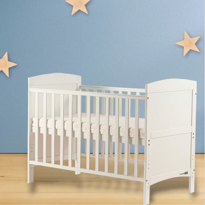 Patut din lemn bebe, 120x60 cm, Transformabil pentru bebe si junior, Din lemn de pin si mdf, Cu sina speciala pentru dentitie, Stabil si rezistent, White, FreeON, Lory [3]