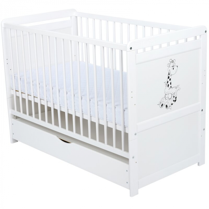 Patut din lemn bebe, Transformabil pentru junior, 120x60 cm, Cu sertar cu capac, Din lemn de pin si mdf, Stabil si rezistent, Inaltime reglabila pe 3 nivele, Laterala cu 3 bete detasabile, EN716-1 EN7 [6]
