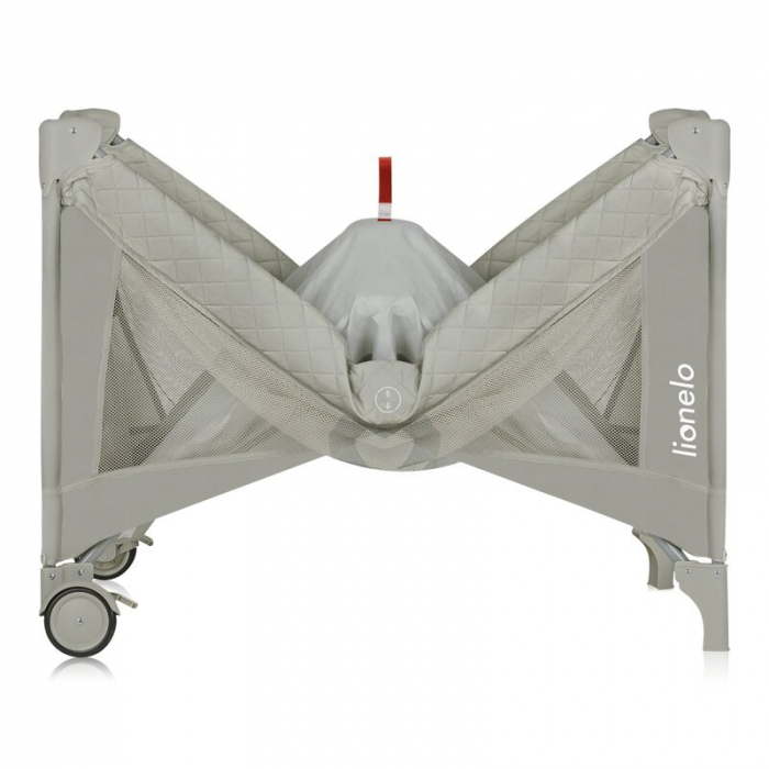 Patut pliant, Lionelo, Flower, Cu doua nivele, Cu arcada, Geanta transport, Masuta de infasat, Bara cu jucarii, Fereastra laterala, 120x60 cm, Conform cu standardele europeane de securitate EN 716 si  [14]